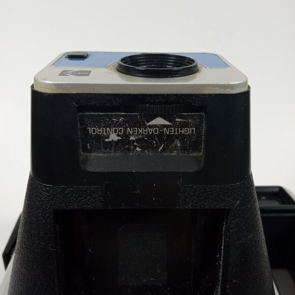 Vintage Kodak Camera The Handle 1970’s Untested - Picture 9 of 14